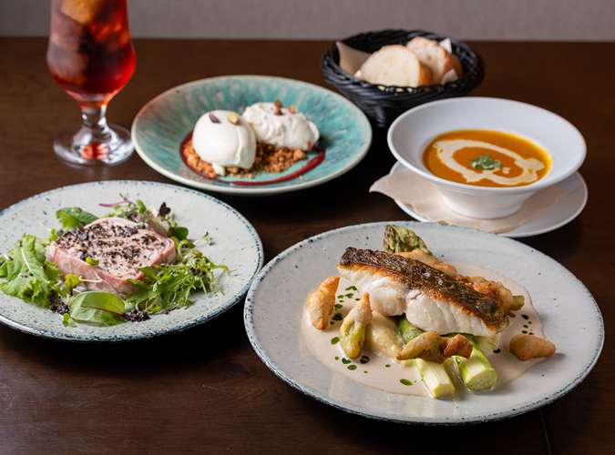 2時間飲み放題付 貸切予約【25~60名様用(着席時45名様迄)】ビュッフェプラン②