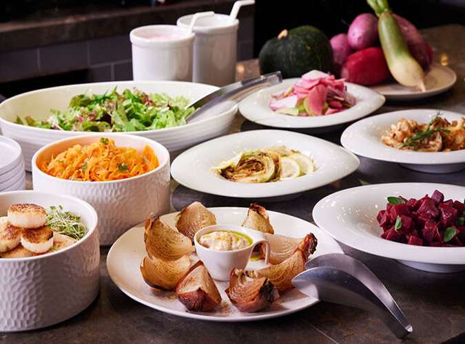 銀座の夜景×クラシカルなビストロを堪能　全10品