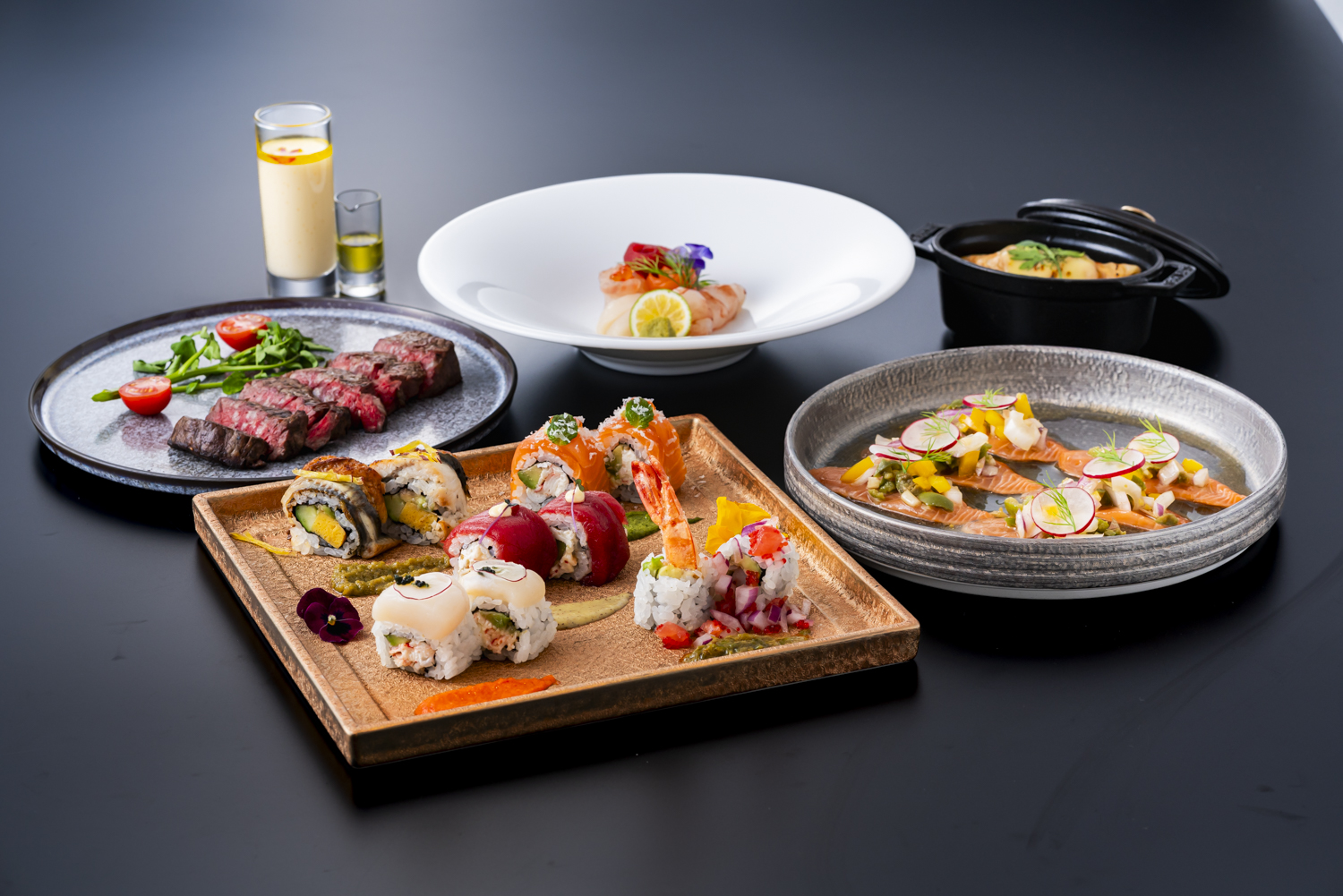 【お勧めコース】：5,500円(税込) ＋ 90分飲み放題：1,650円(税込)