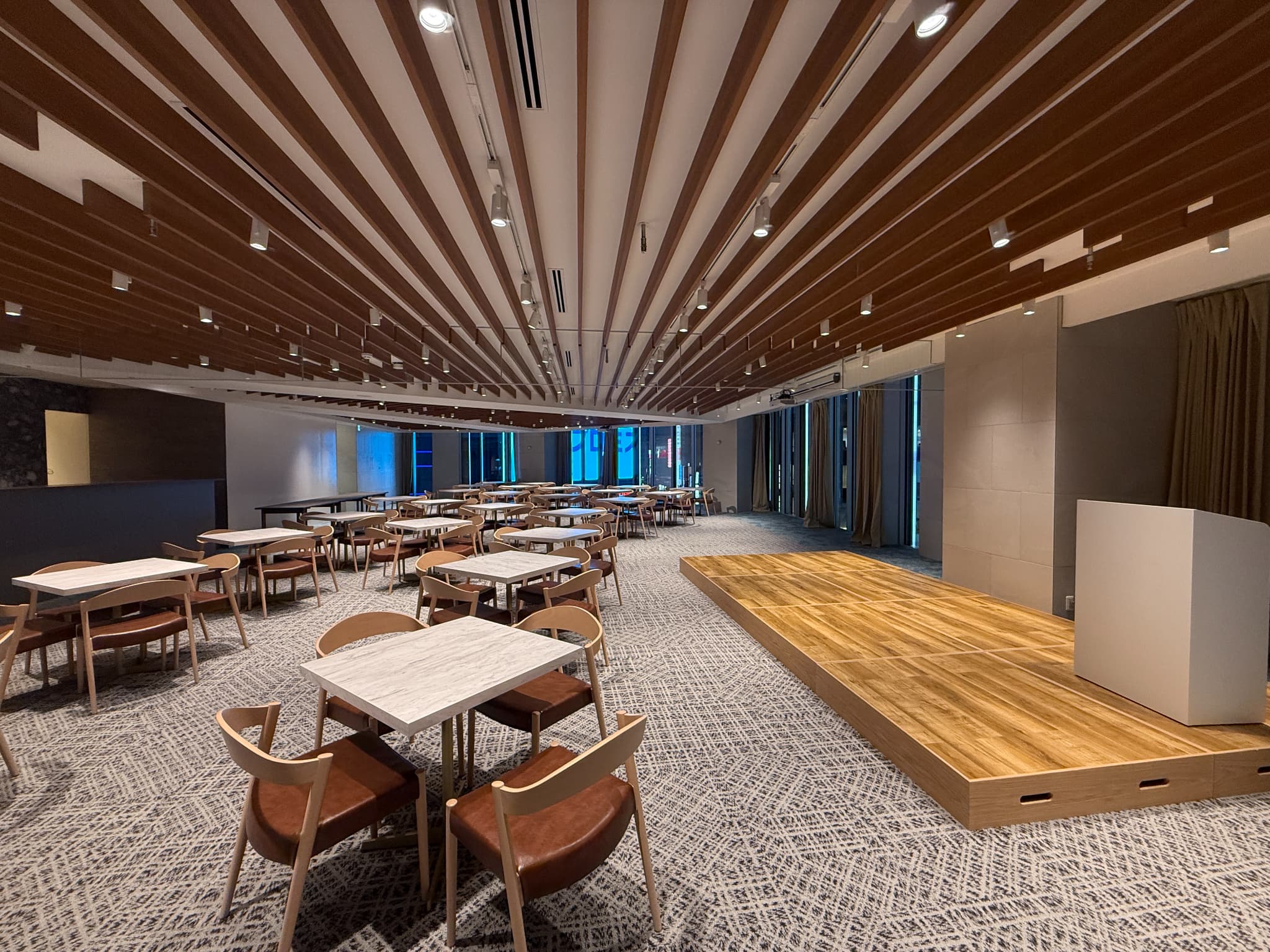 グレイドパーク新宿駅前