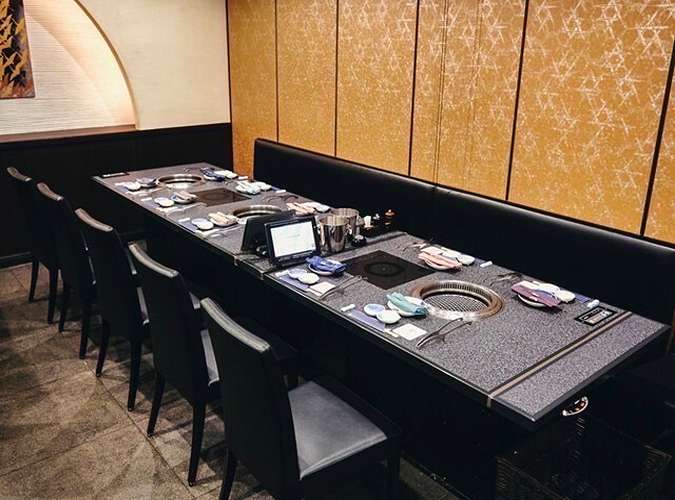 やきにく亭　六歌仙新宿西口小滝橋通り店