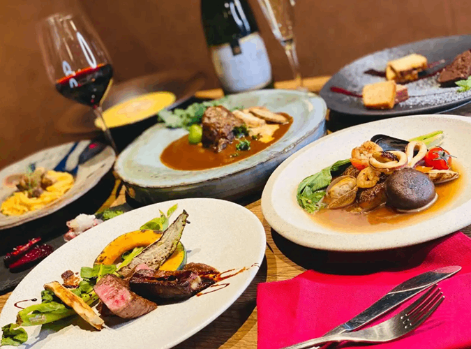 【ビュッフェプラン】シェフオリジナルソースのパスタ2種、低温調理した鶏むね肉etc... 全11品＋飲み放題付