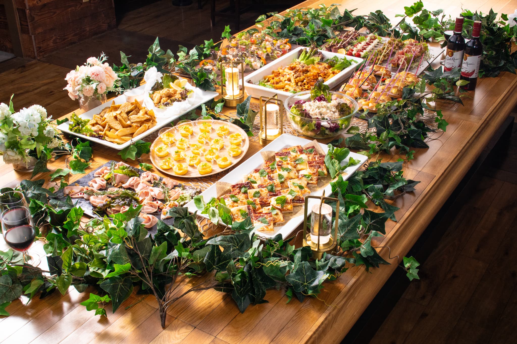 月〜木曜【2時間飲み放題】クラシックビュッフェ＜14品＞会場3時間込 最低保証金額:275,000円(税込)～