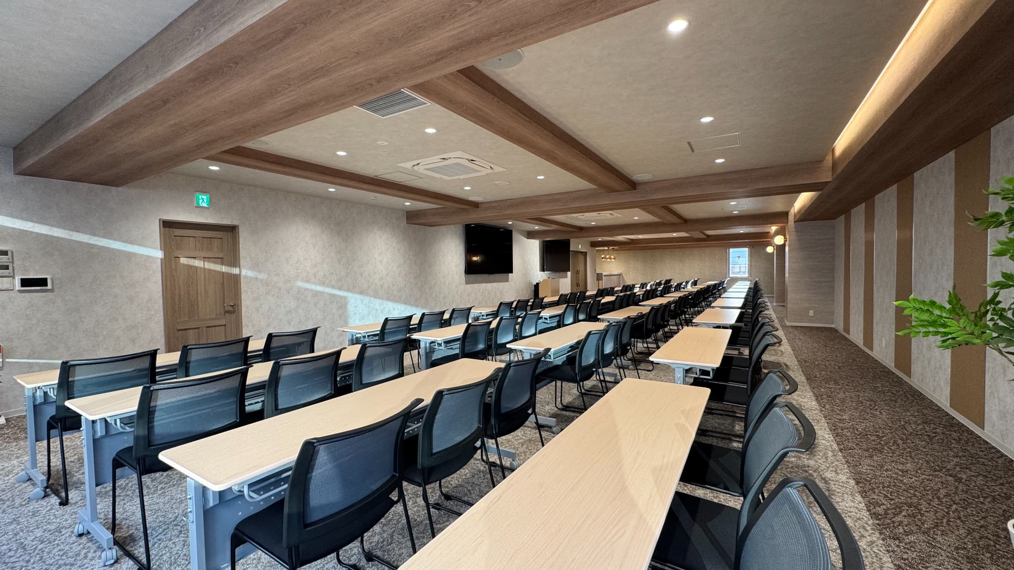 TIME SHARING 新橋駅前4F（銀座口）