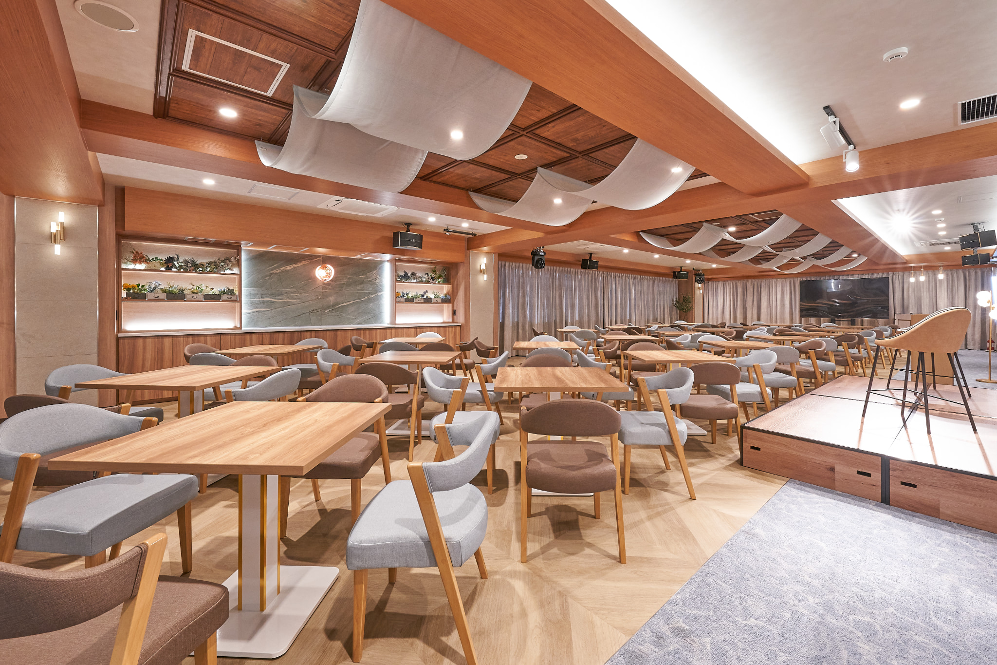 グレイドパーク 新橋駅前7F（銀座口）