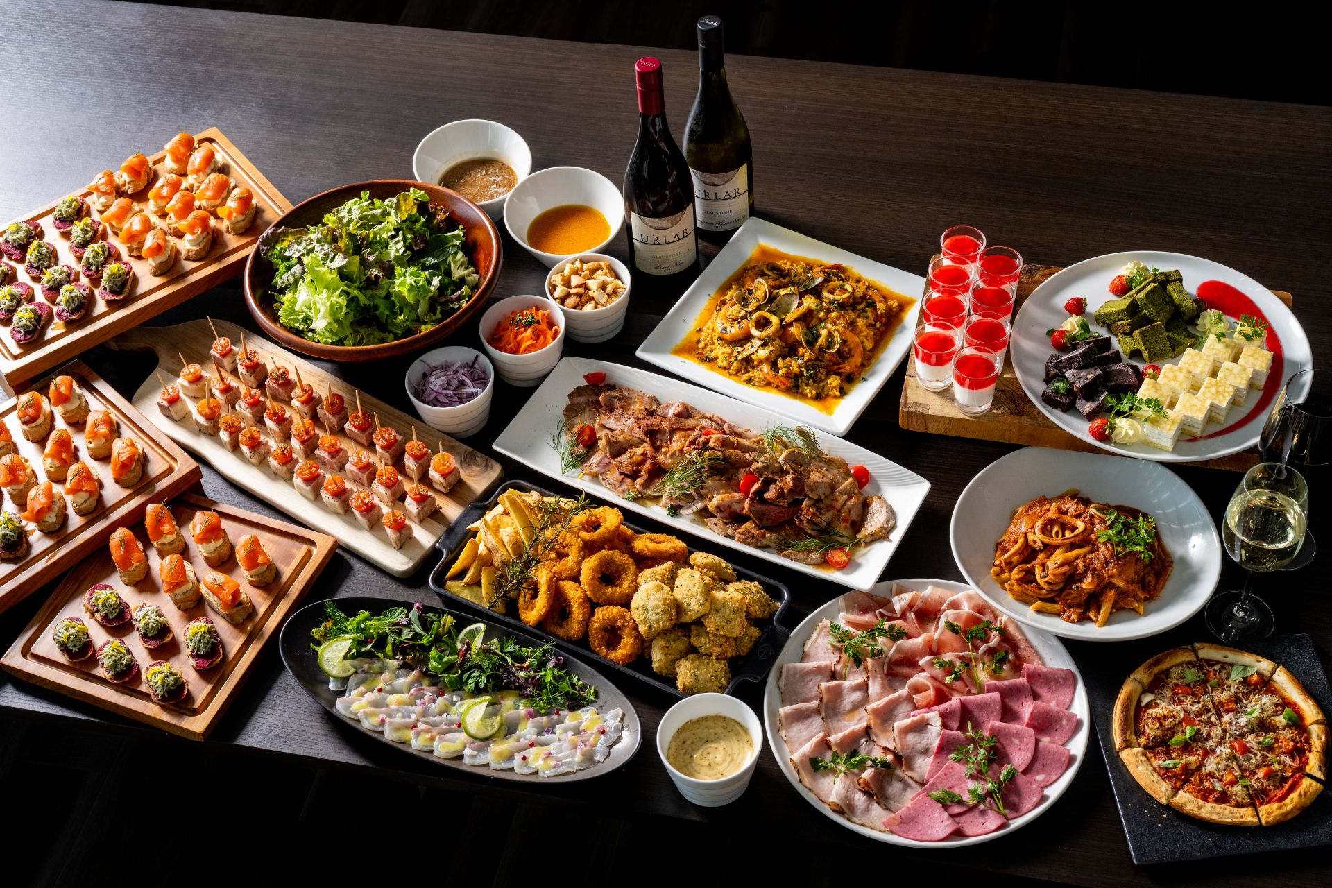 Buffet Plan 一例（全10品/2時間飲み放題付き）7,000円（税込）