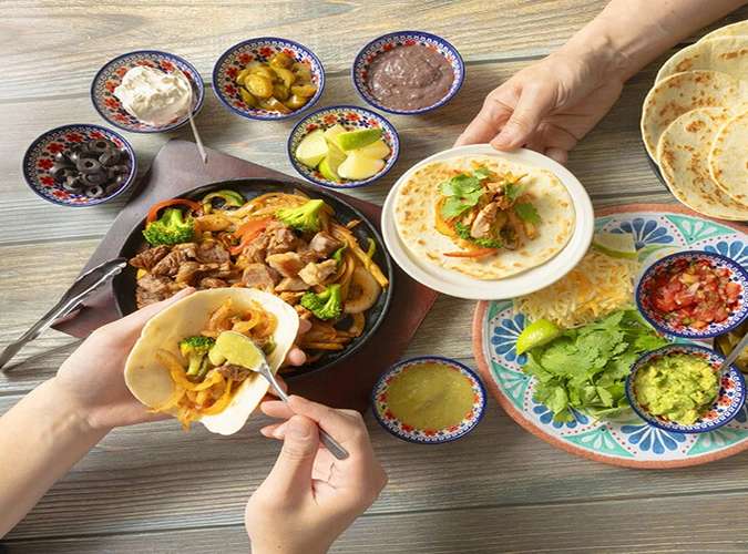 ≪ビュッフェ≫メインは特製ハラミステーキ、メキシカンフライドライス♪  全8品＋ドルチェ＋飲み放題付き