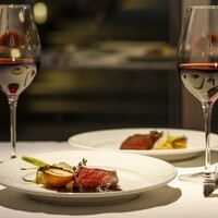 【12月】牛サーロインや真鯛と蛤のアクアパッツァ、伊勢海老クリームの濃厚生スパゲッティが楽しめる全8品★贅沢プラン『2時間飲み放題付き』