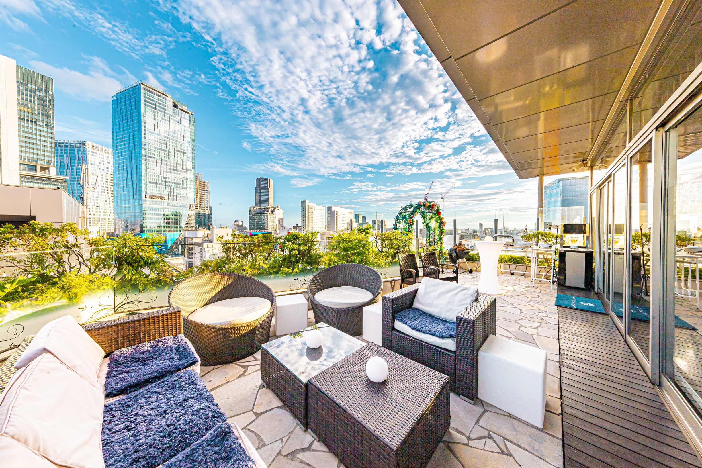 【1番人気！】カジュアルBBQビュッフェ＋フリーフロー【開放的なテラス付き完全個室】