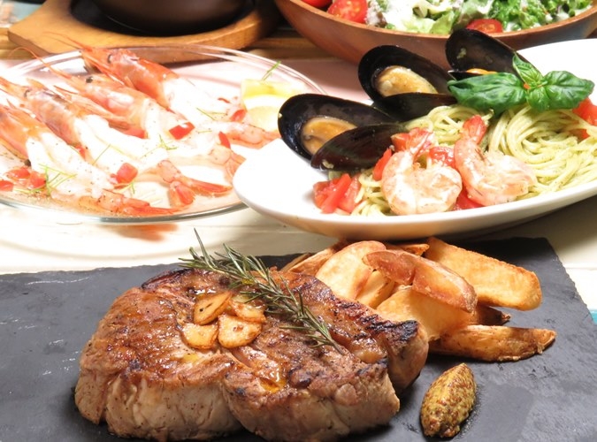 NO.1の品数全10品【熟成ロースとスパークリングワインコース】