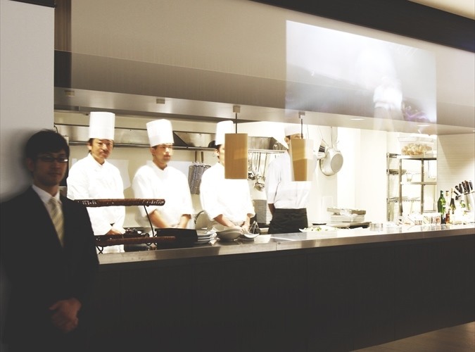 【季節の貸し切り宴会プラン】　季節を彩るビュッフェスタイル　全12品　飲み放題付