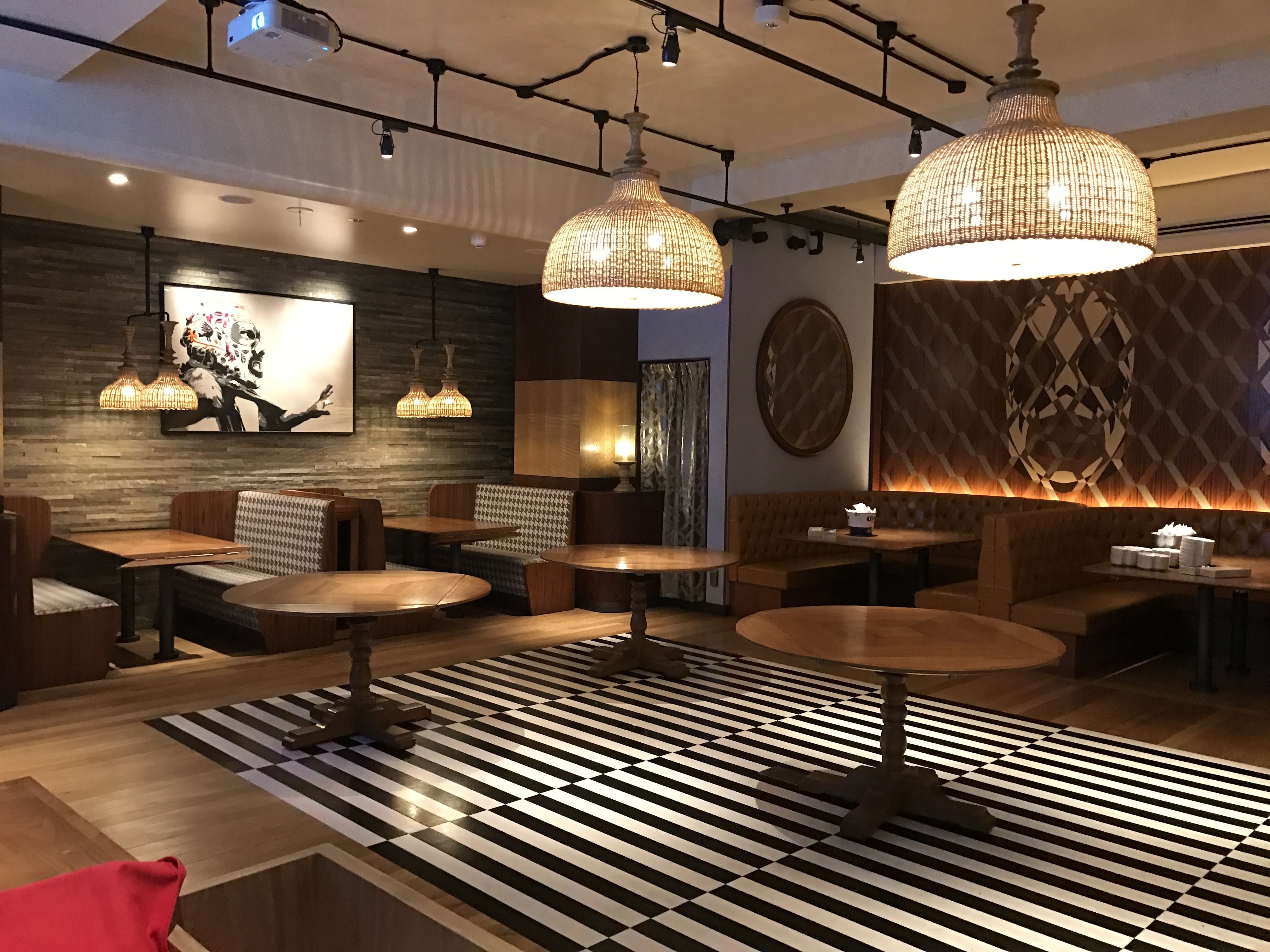 【わいわい楽しみたい方に】B1階貸切＋テラス付き 72名様～　スタンダードビュッフェプラン