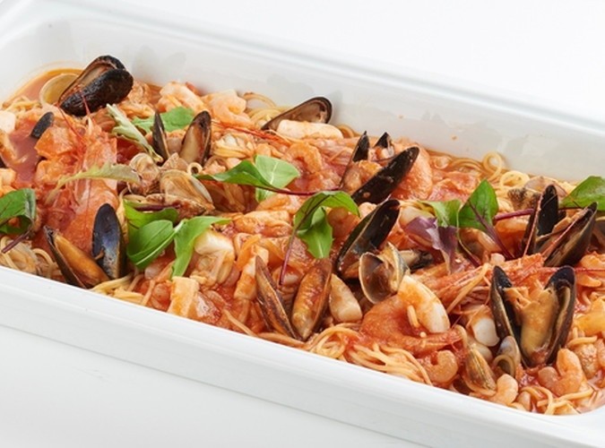 【テーブルシェア希望のお客様へ♪】お一人様5,000円（59名迄）メインは当店名物のグリルソーセージ♪