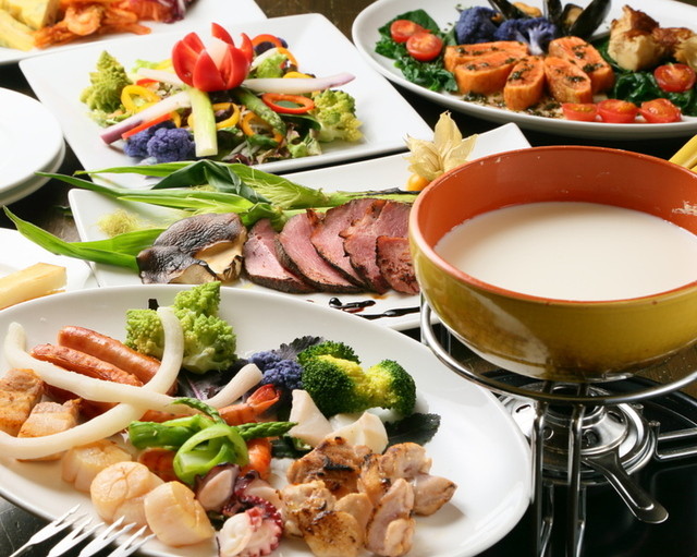 【三次会におすすめ◎】軽食中心 お一人4,900円 飲み放題付　〜ビュッフェ or テーブルシェア〜