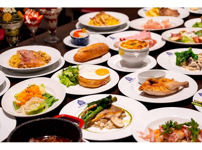 【1.5次会に人気】ポークステーキなど豪華料理全９品＋フリードリンク2時間