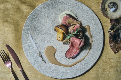 【フルコース】鮮魚のポワレ、国産牛ロースのグリルなど全７品