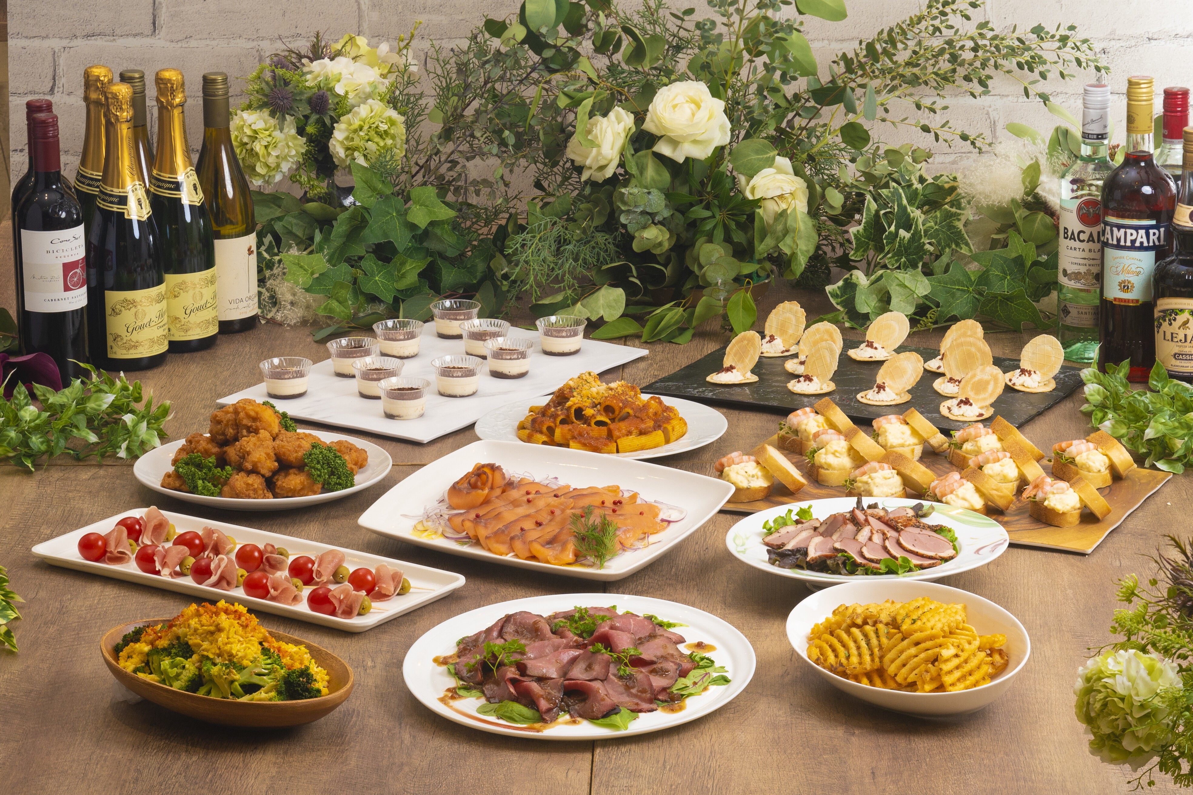 月～木曜【2時間飲み放題】プレミアムプラン＜11品＞会場3時間込 最低保証金額:165,000円（税込）～