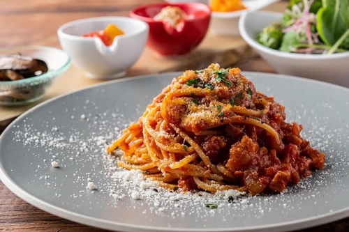 【ハイクオリティかつボリューム◎】全6品+フリードリンク付きプレミアムプラン