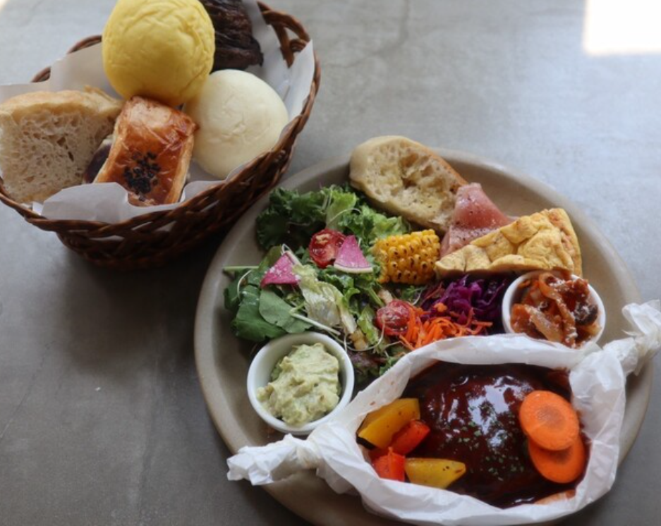 【様々なシーンに活用！ライトプラン】お食事6品+フリードリンクお一人4,500円