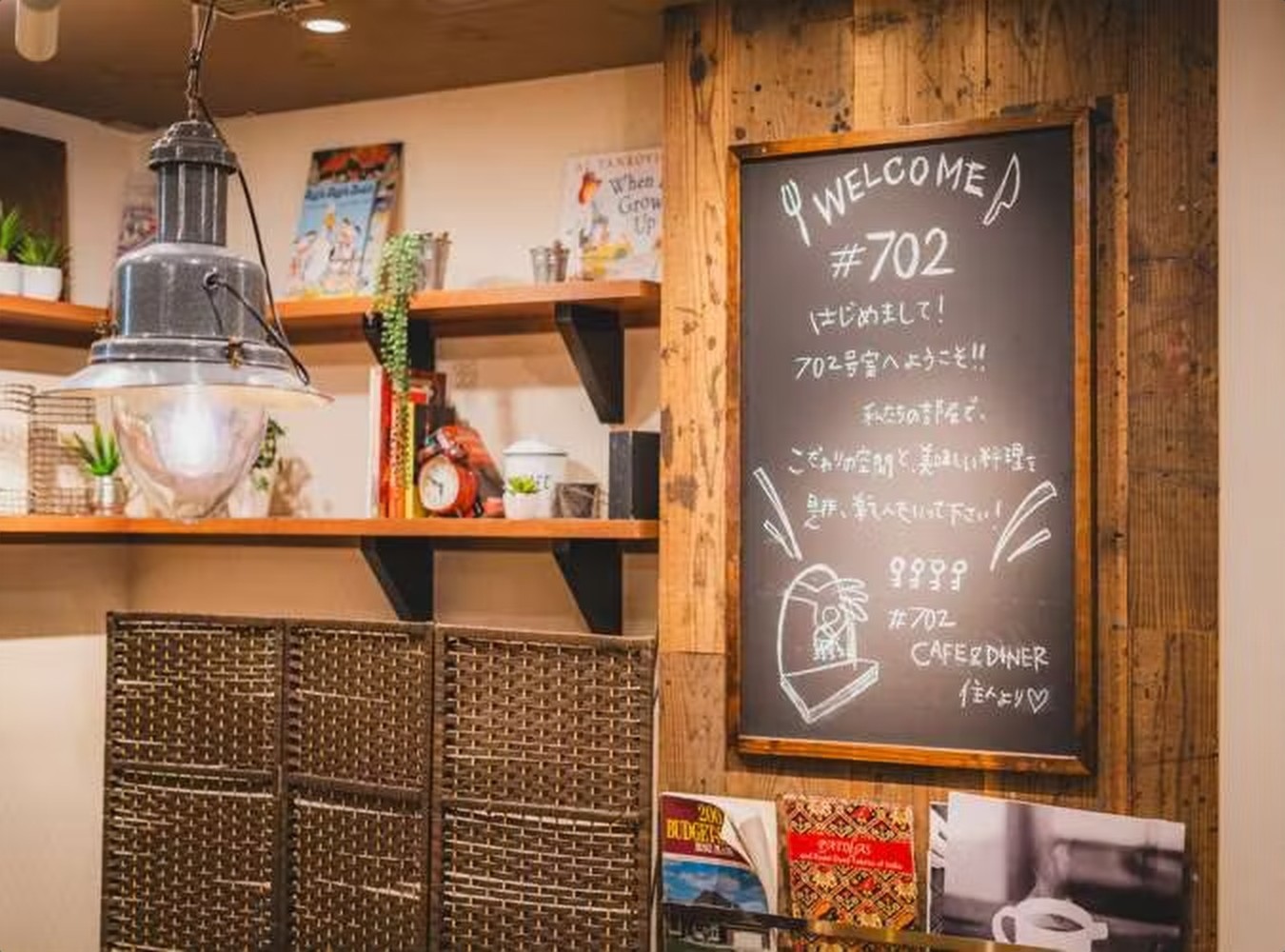 #702 CAFE&DINER なんばパークス店のアットホームな貸切内観